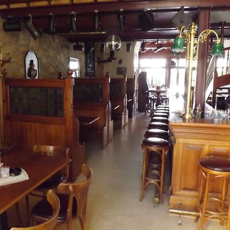 Hotel "Zur Sonne" Querfurt Ngoại thất bức ảnh