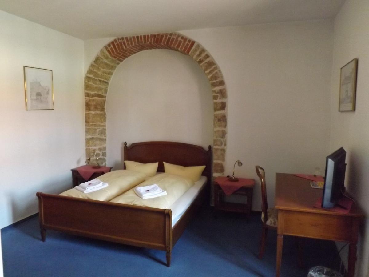 Hotel "Zur Sonne" Querfurt Ngoại thất bức ảnh