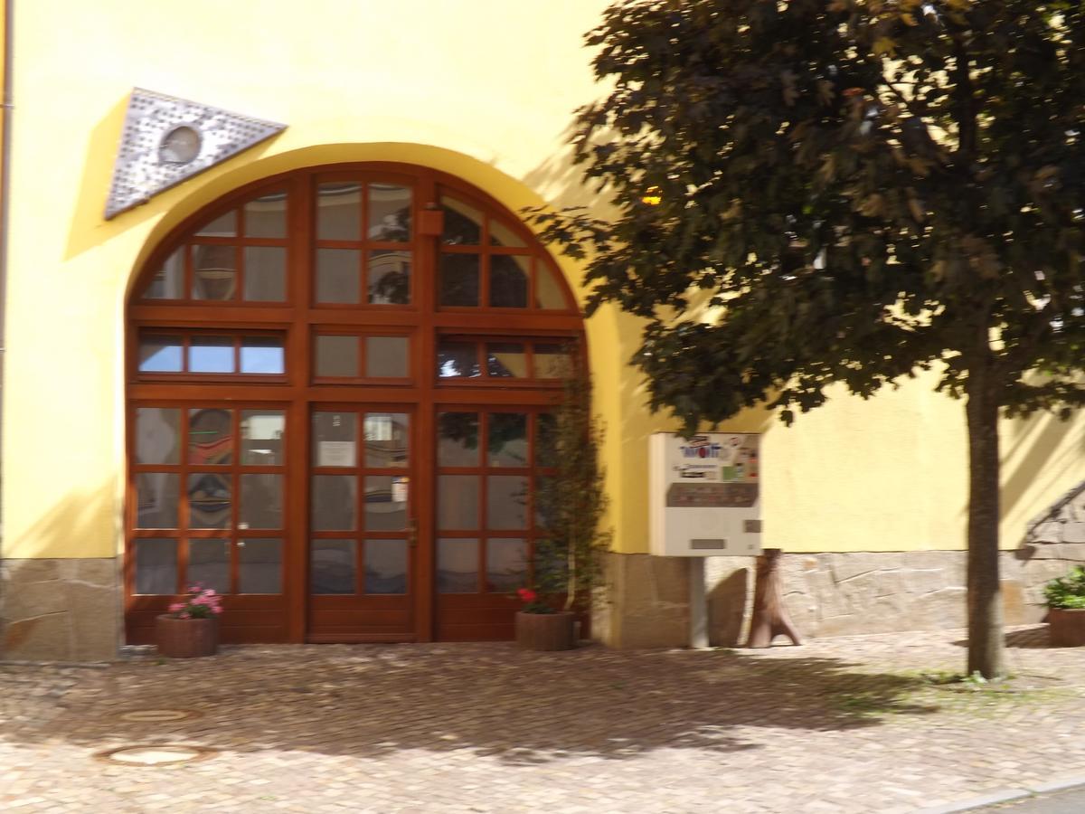 Hotel "Zur Sonne" Querfurt Ngoại thất bức ảnh